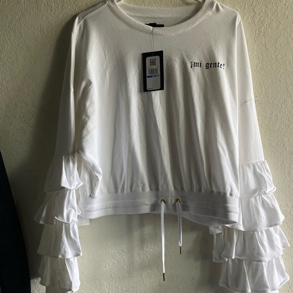 Mi gente converse ruffle crop top sweater ‼️Sold‼️ - Picture 5 of 5